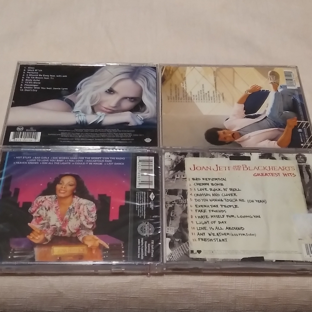 CD Lot - Picture 2 of 2